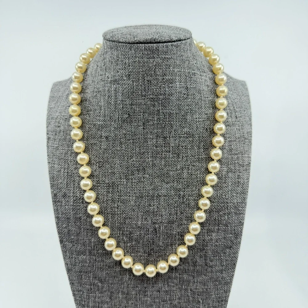 Cream Faux Pearl Strand Necklace Classic Bridal Coquette Cottagecore Gift Chic